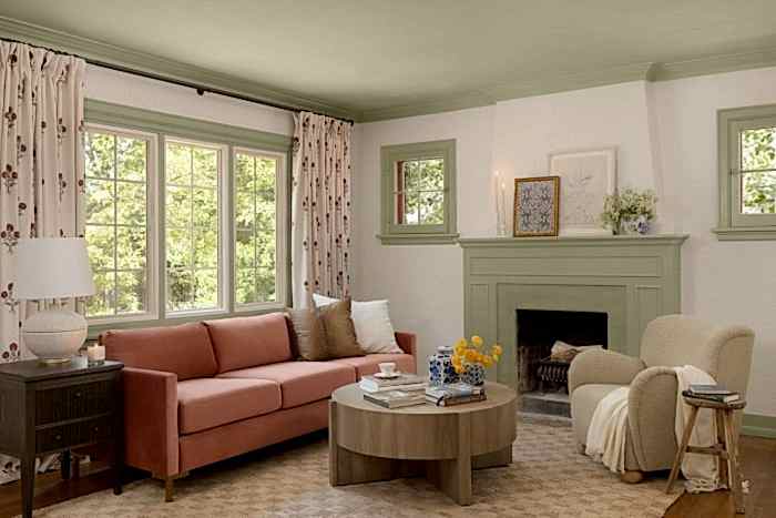 13 Ways to Style Traditional Home Decor That Looks Chic, Not Stuffy